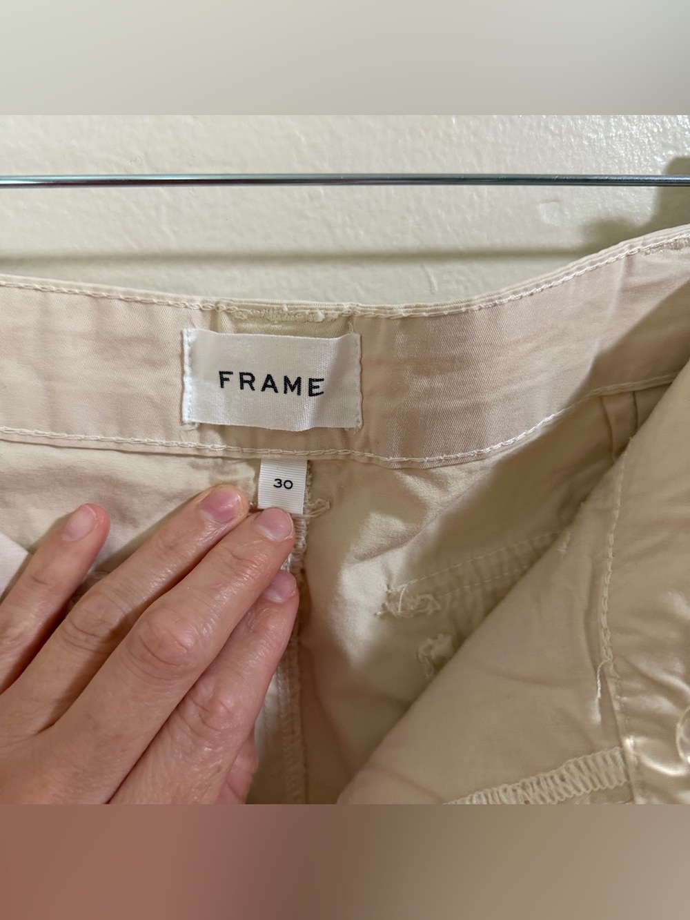 FRAME Fluid Twill Pleated Pants Size 30 NWT Off White Cream Barrel Cotton $280 - Picture 9 of 13